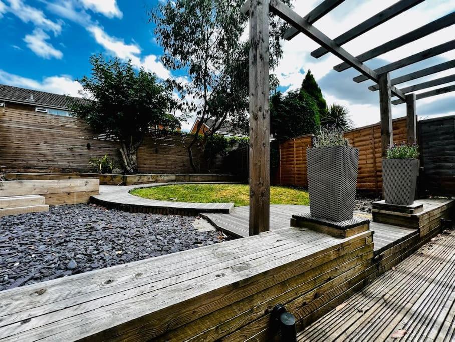 Вилла Entire Modern House In Tamworth - 2 Double Beds + Free Parking Экстерьер фото